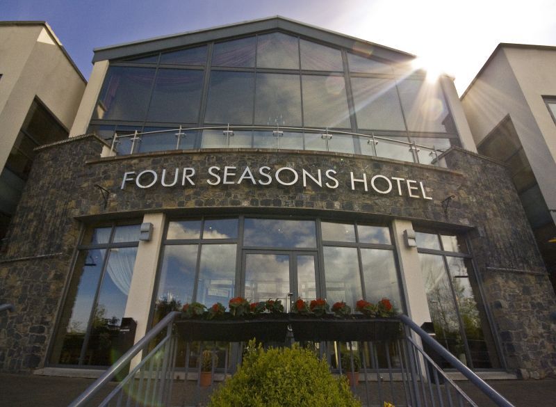 Four Seasons Hotel, كارلينغفورد المظهر الخارجي الصورة